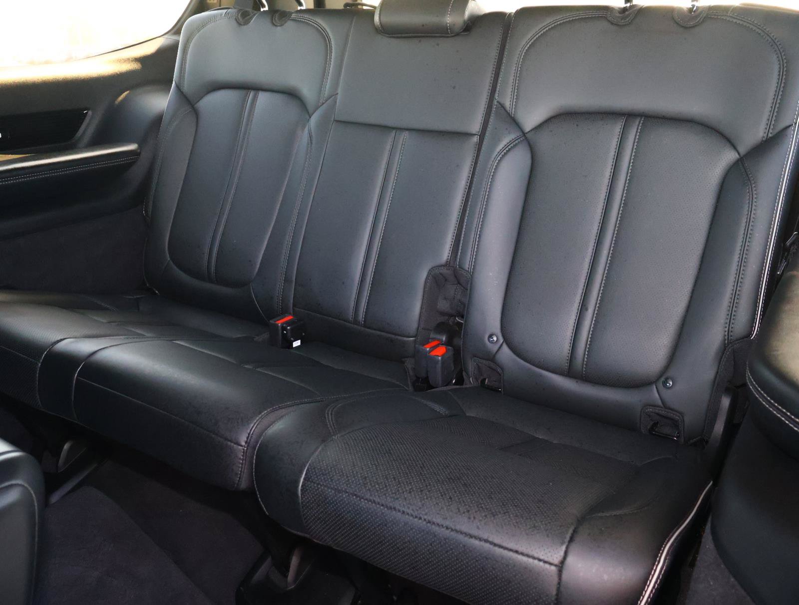 Used 2017 Jeep Cherokee Trailhawk AWD/4WD image 49
