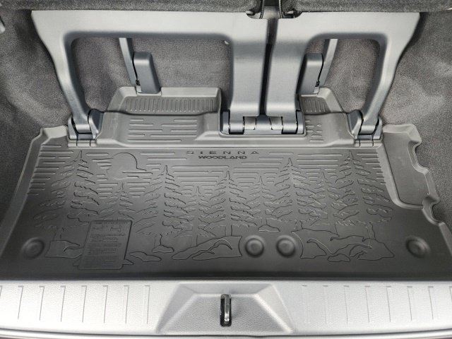 New 2026 Toyota Sienna XLE Woodland Edition AWD/4WD image 28