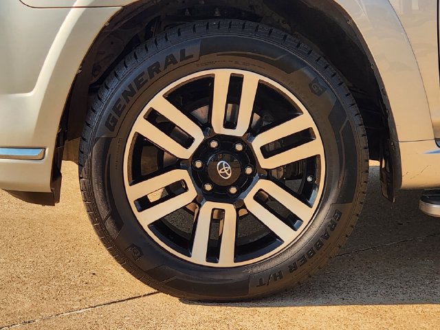 Used 2016 Toyota 4Runner Limited RWD image 8