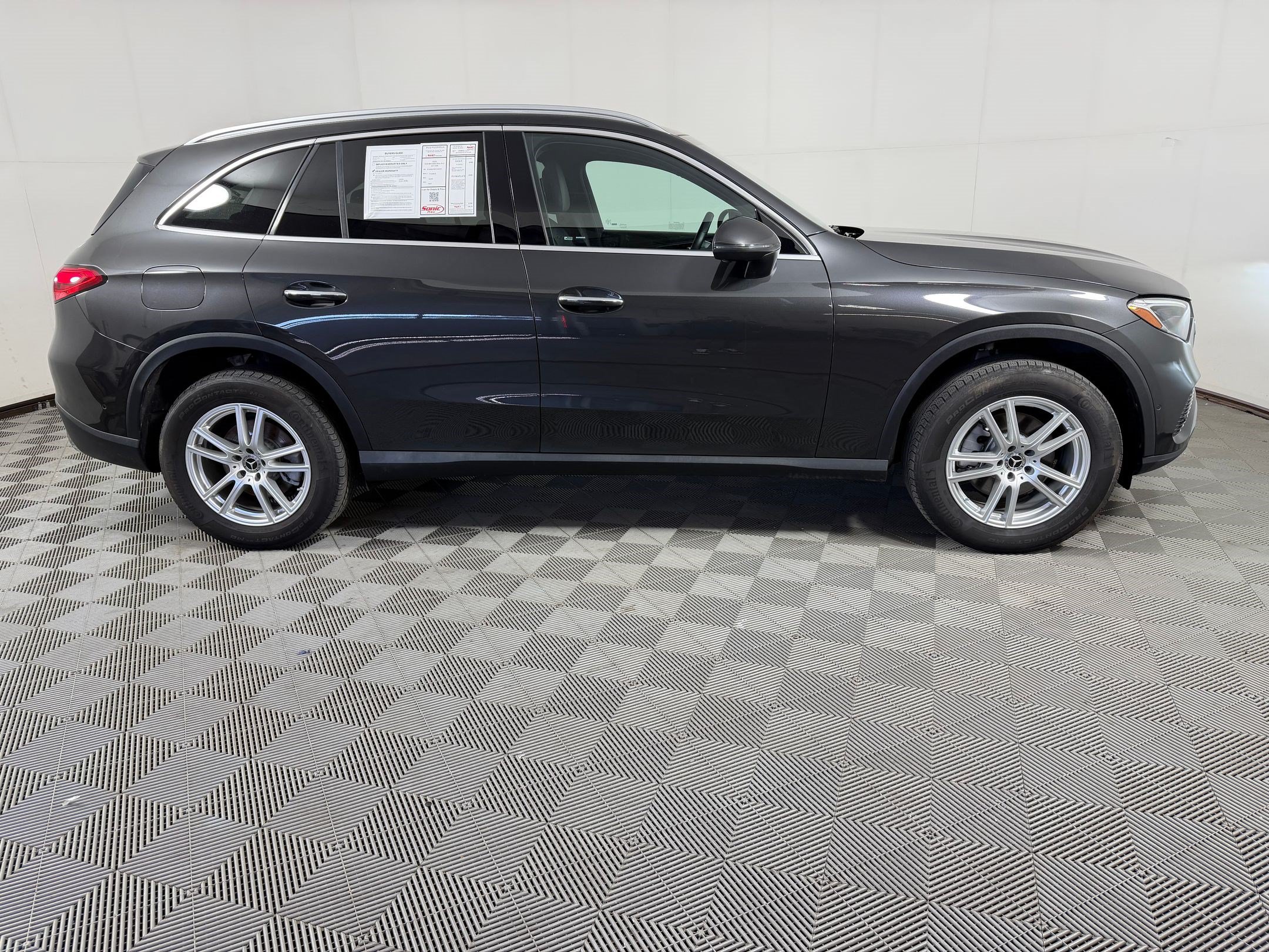 Used 2023 Mercedes-Benz GLC 300 4MATIC image 8