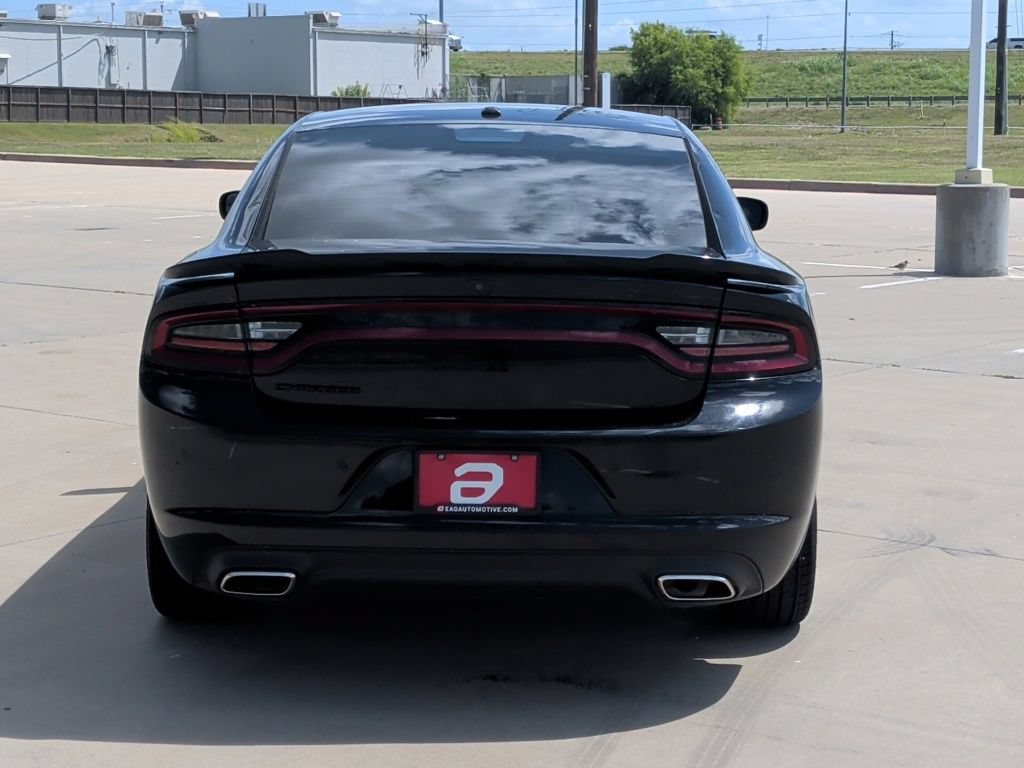 Used 2021 Dodge Charger SXT w/ Blacktop Package RWD image 7