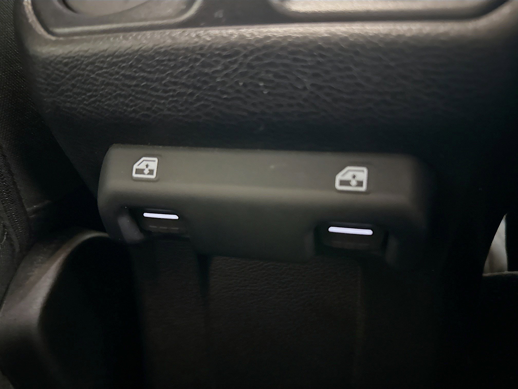 Used 2021 Jeep Wrangler Unlimited Sport image 31