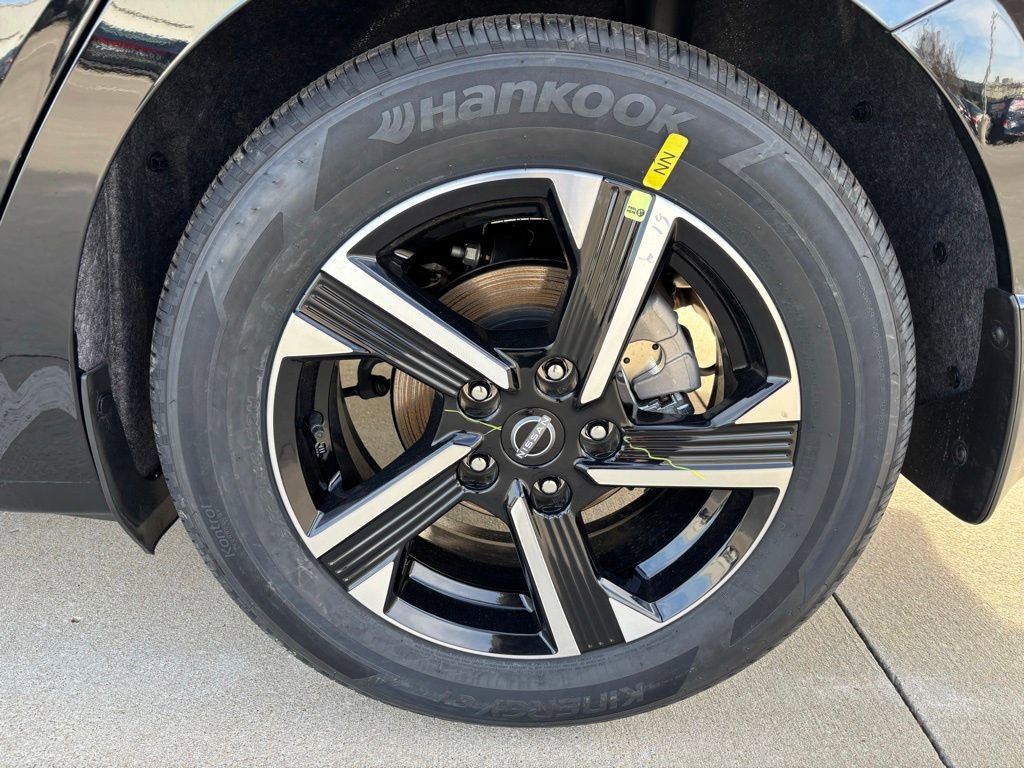 Used 2025 Nissan Sentra SV image 8