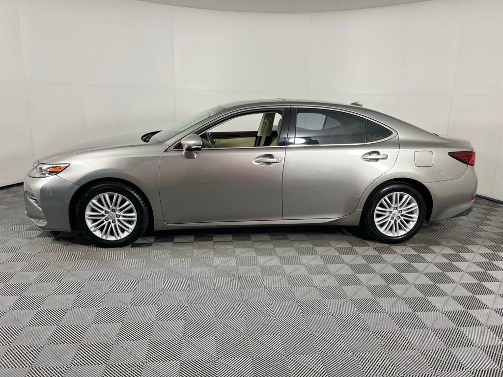 Used 2016 Lexus ES 350 image 2