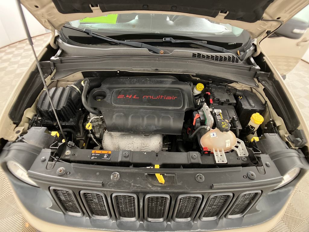 Used 2017 Jeep Renegade Trailhawk image 31