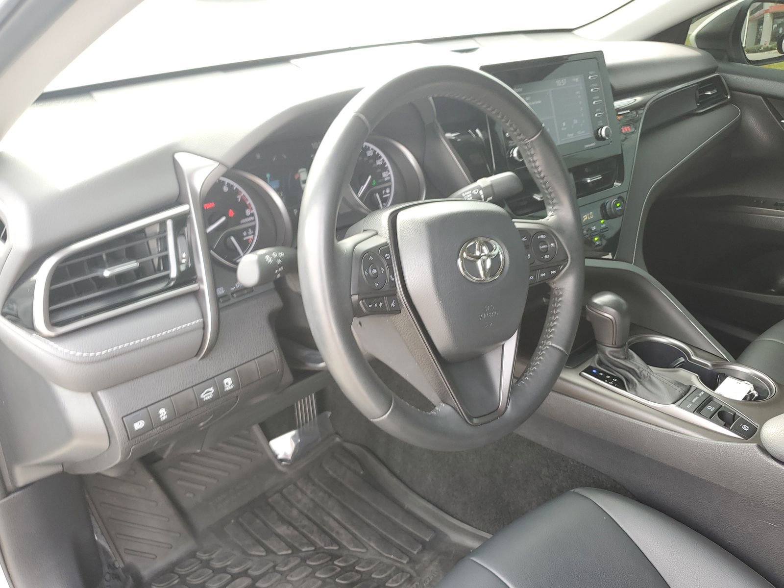 Certified 2023 Toyota Camry SE image 18
