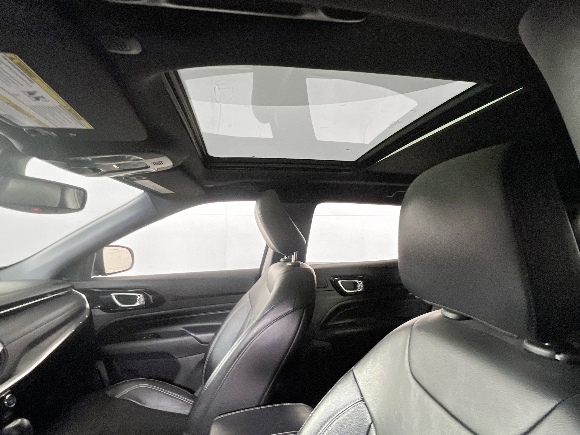 Used 2022 Jeep Compass High Altitude image 23