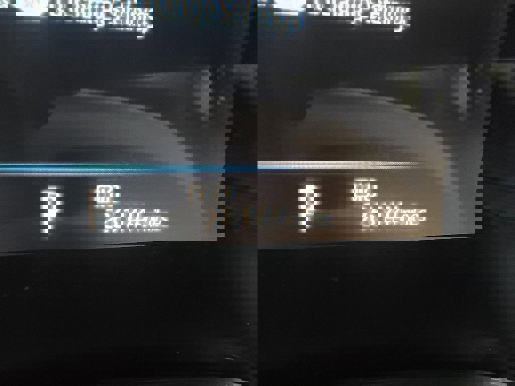 Used 2025 Toyota Sienna LE w/ LE Plus Package image 16