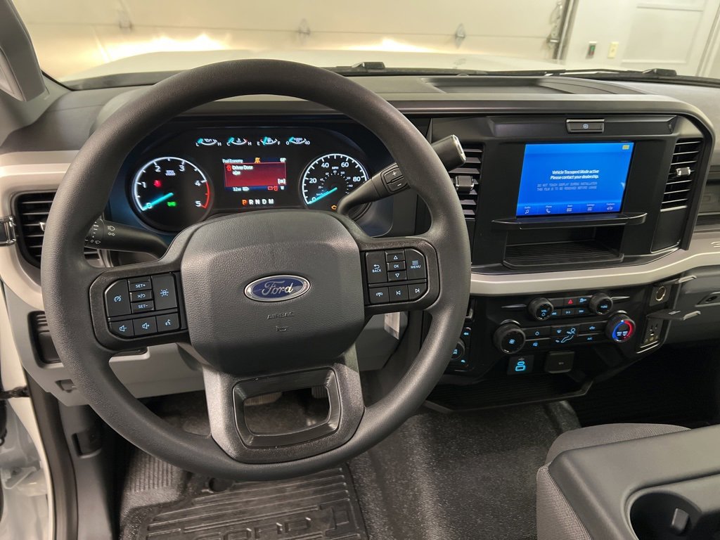 New 2025 Ford F550 4x4 Regular Cab Super Duty image 8