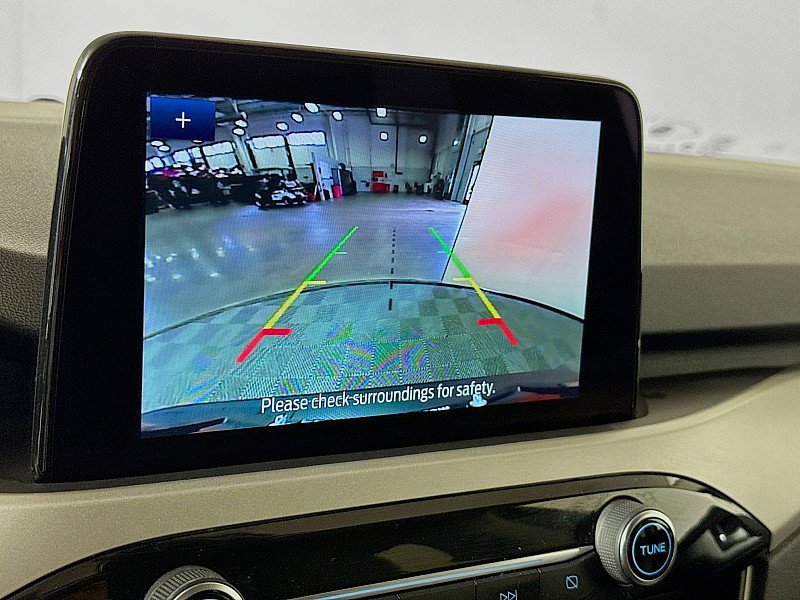 Used 2020 Ford Escape SE image 16