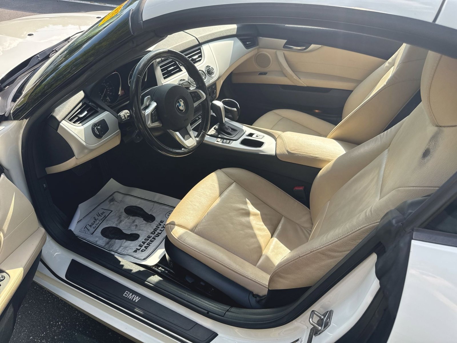 Used 2009 BMW Z4 sDrive30i RWD image 10