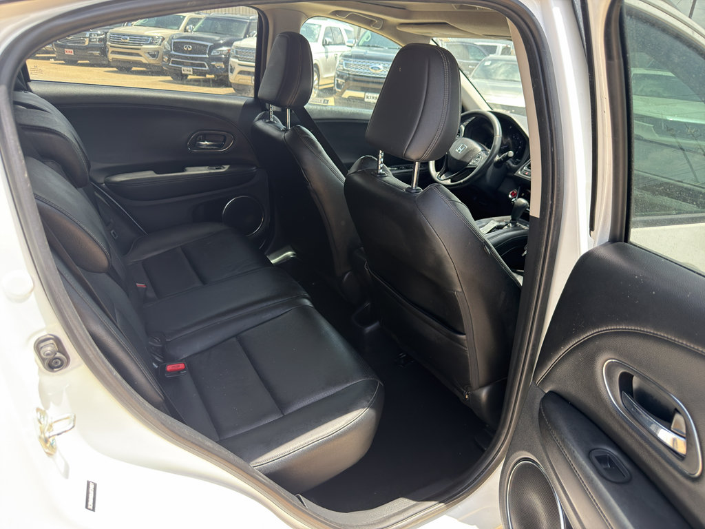 Used 2020 Honda HR-V Touring image 22
