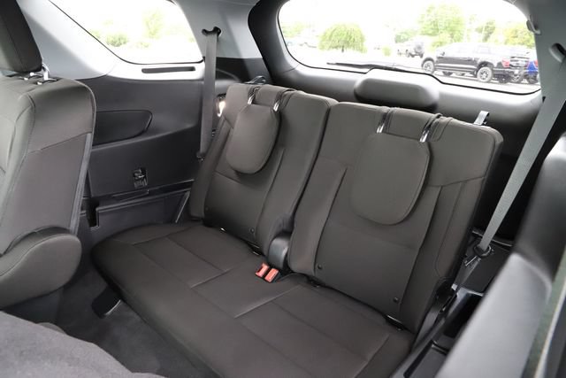 Used 2023 Ford Explorer XLT AWD/4WD image 19