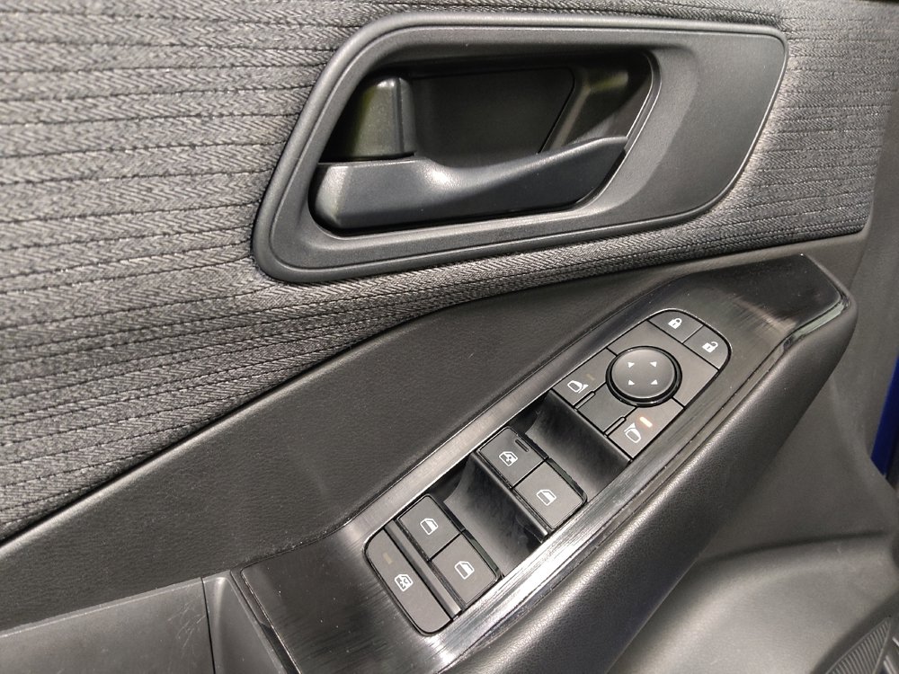 Used 2023 Nissan Rogue S image 27