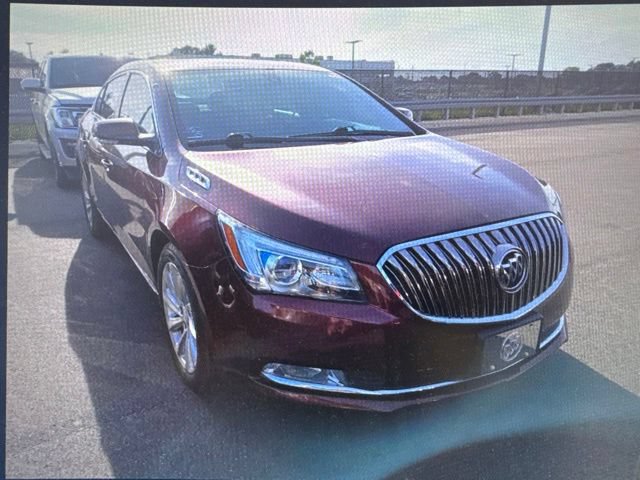 Used 2015 Buick LaCrosse Leather FWD image 2