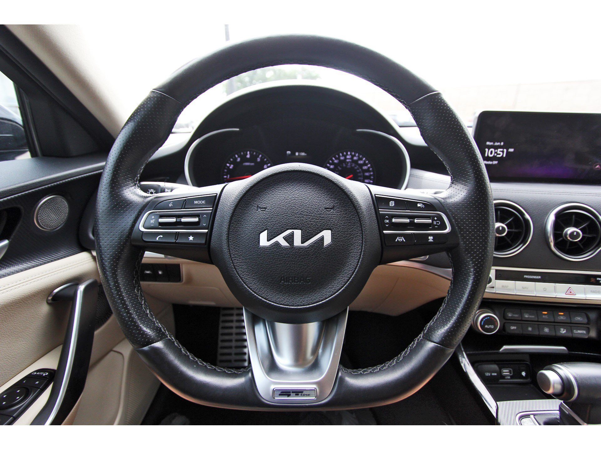 Certified 2023 Kia Stinger GT-Line w/ Sun & Sound Package AWD/4WD image 17