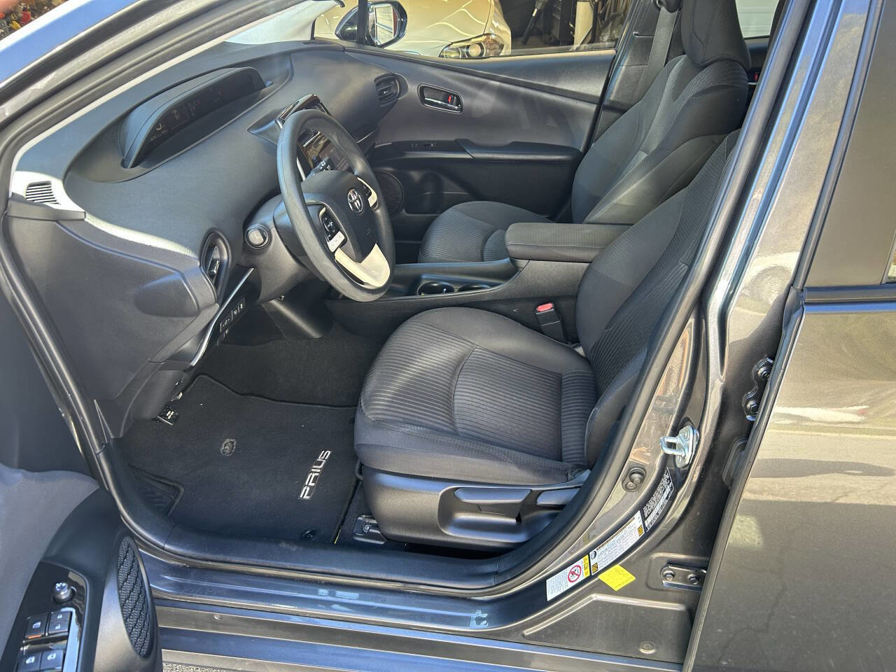 Used 2017 Toyota Prius Two image 25