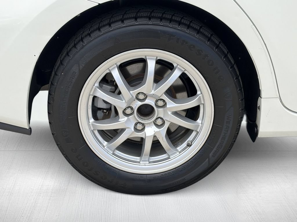 Certified 2017 Toyota Prius V FWD image 15