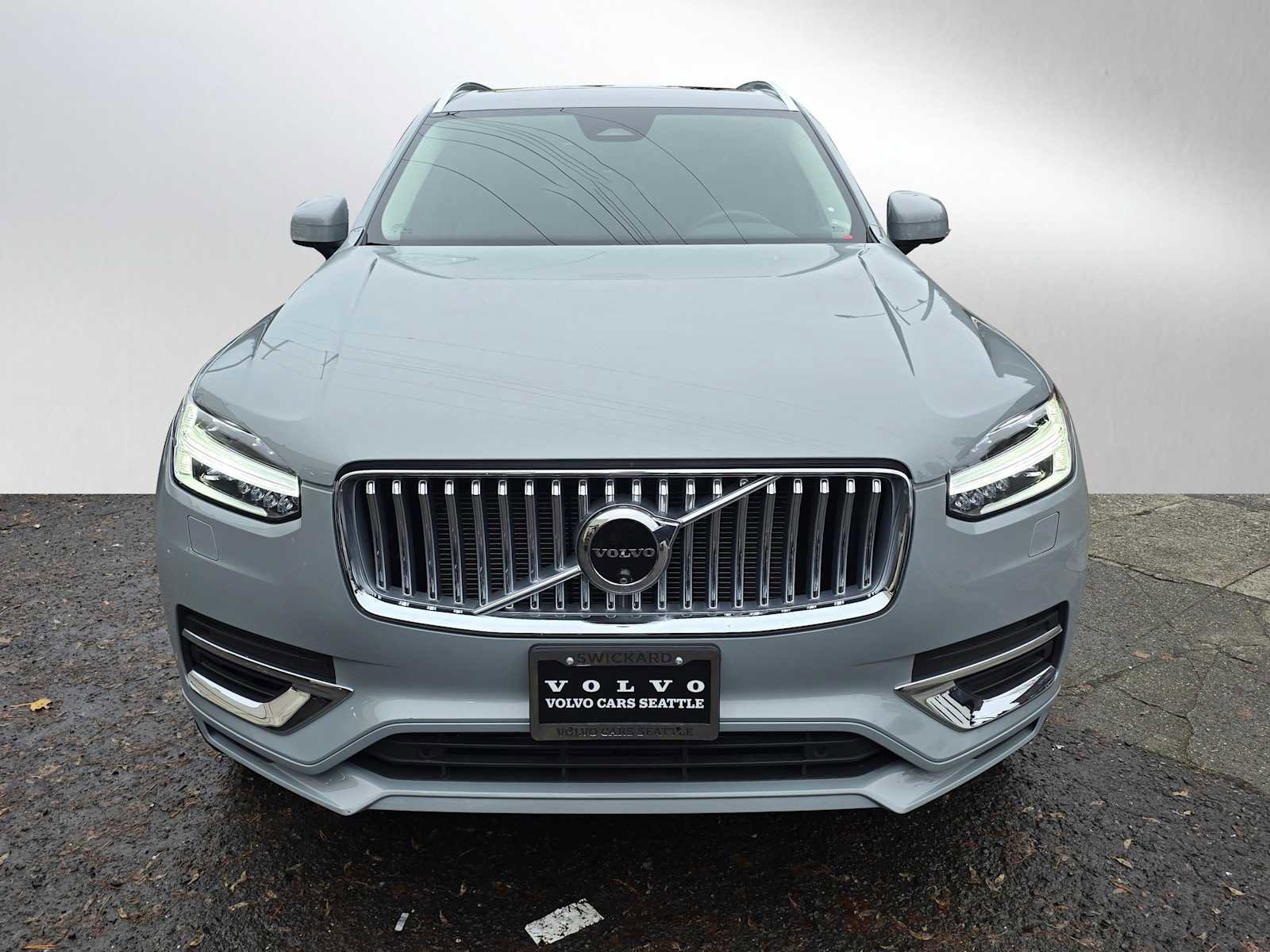 Certified 2024 Volvo XC90 T8 Plus w/ Protection Package Premier image 8