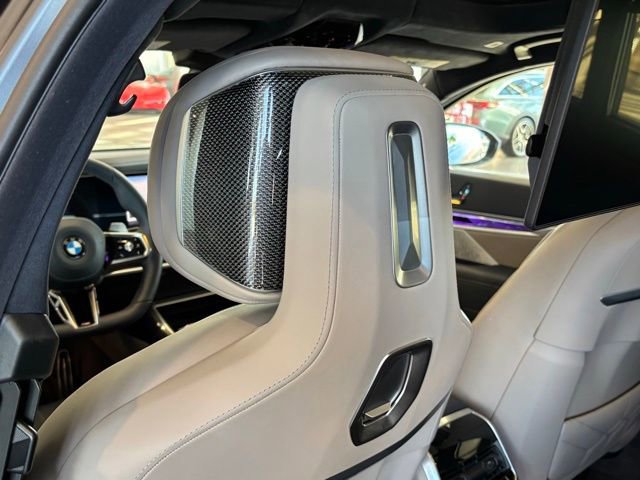 Used 2025 BMW 760i xDrive 760i xDrive w/ Executive Package image 18