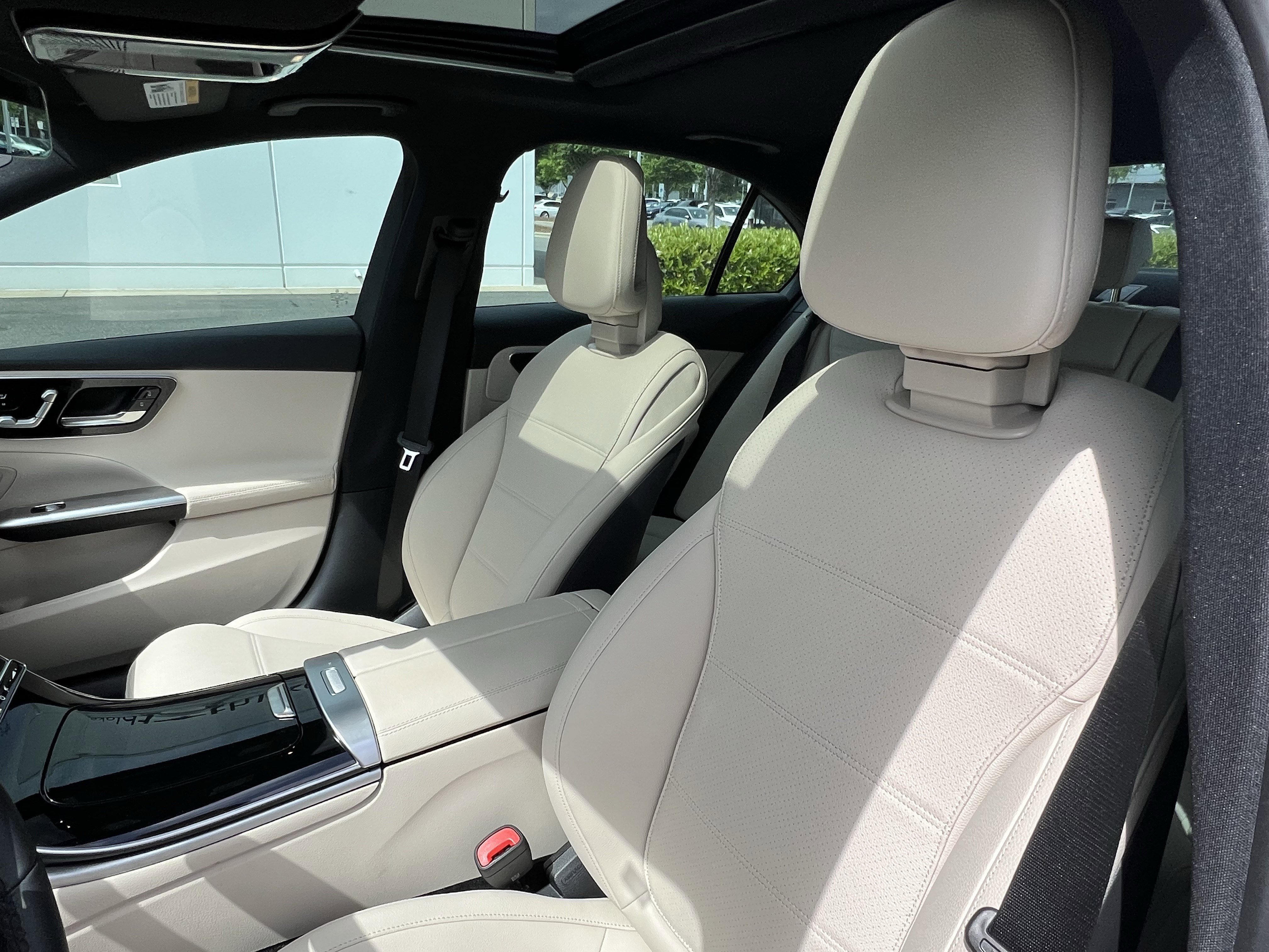 Used 2025 Mercedes-Benz C 300 Sedan image 16