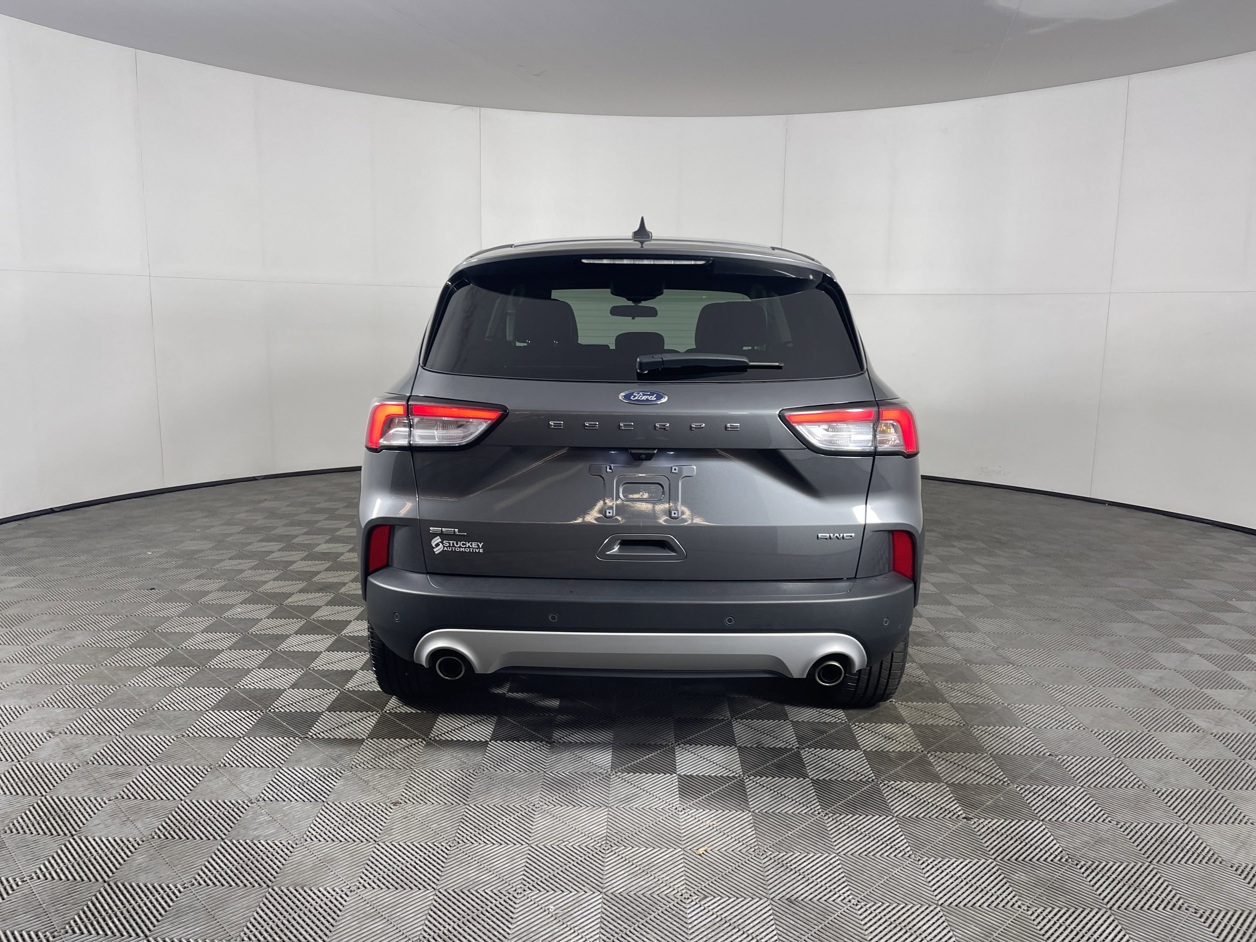 Used 2022 Ford Escape SEL image 4