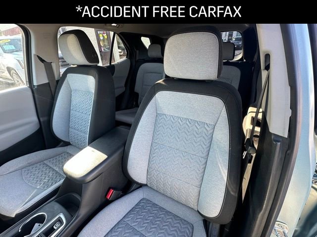 Used 2022 Chevrolet Equinox LT image 2