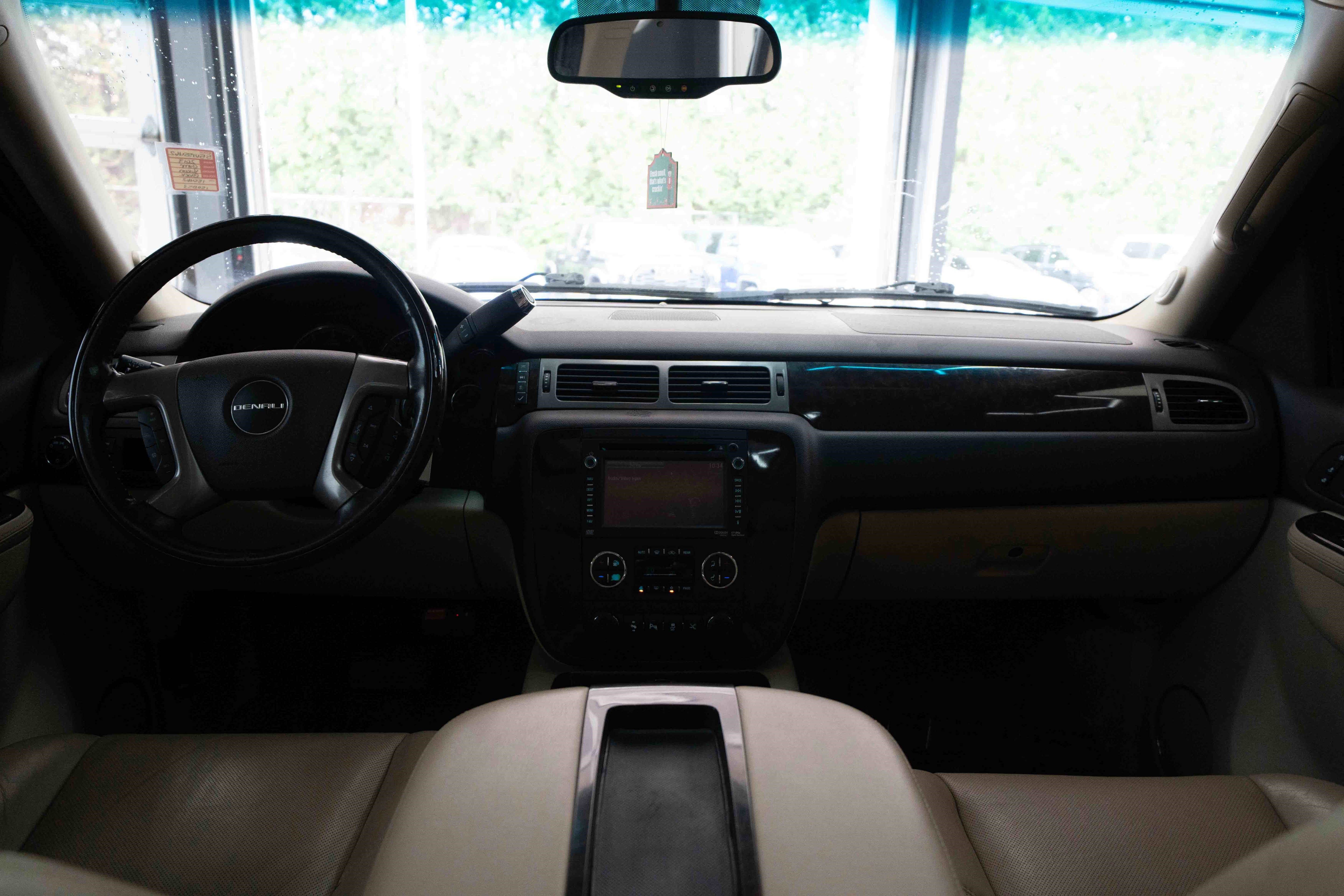 Used 2013 GMC Yukon XL Denali AWD/4WD image 20