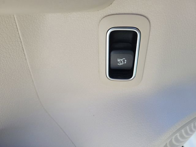 Used 2023 Mercedes-Benz GLB 250 image 22