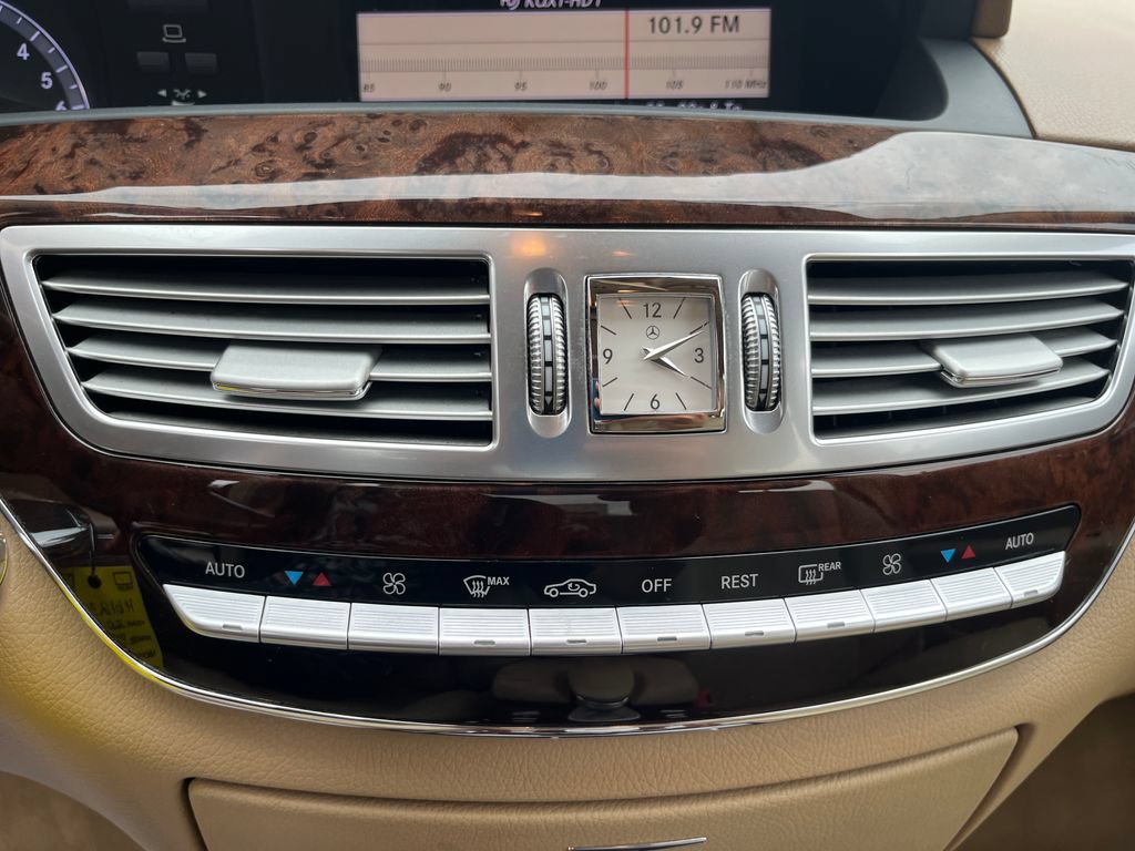 Used 2013 Mercedes-Benz S 550 image 13