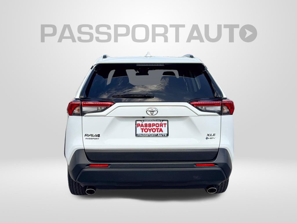 Used 2025 Toyota RAV4 XLE AWD/4WD image 7