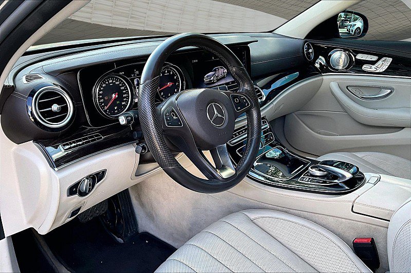Used 2017 Mercedes-Benz E 300 image 10