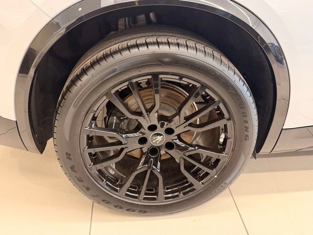 Used 2025 Maserati Grecale Modena image 25
