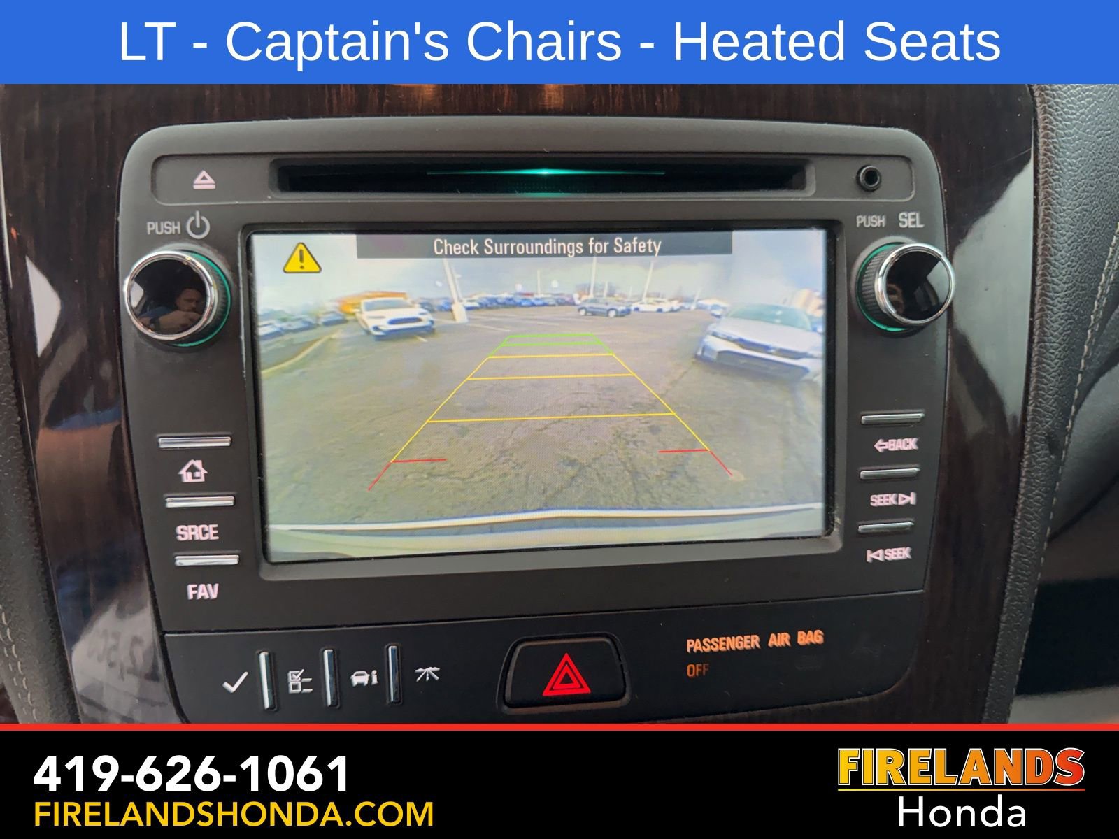 Used 2017 Chevrolet Traverse LT w/ Style and Technology Package image 20