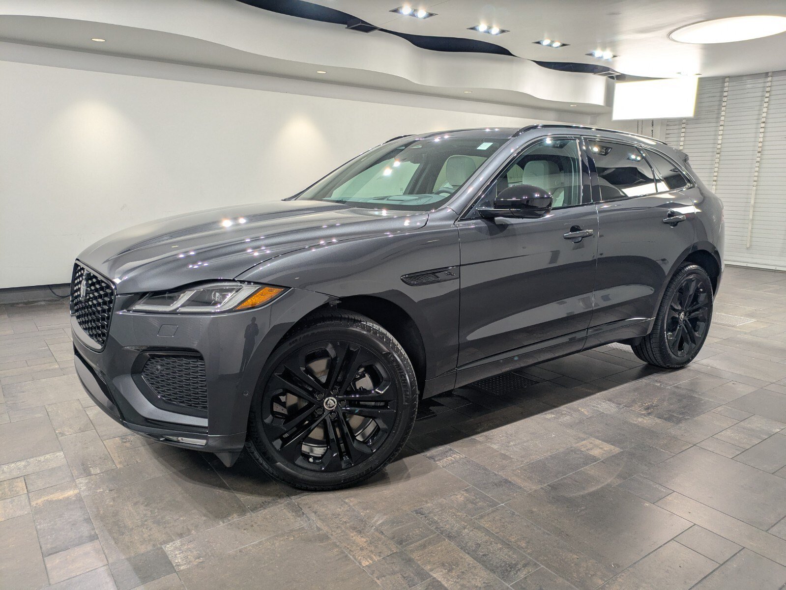 New 2026 Jaguar F-PACE R-Dynamic S AWD/4WD image 1