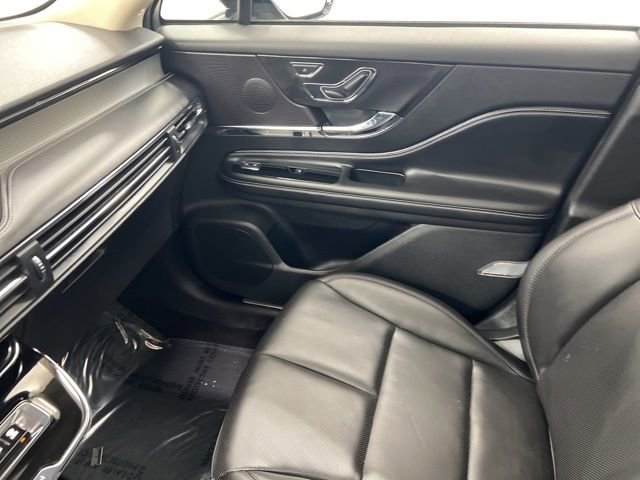 Certified 2024 Lincoln Corsair AWD w/ Equipment Group 101A image 20