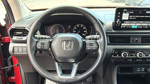 Used 2023 Honda Pilot Touring image 21