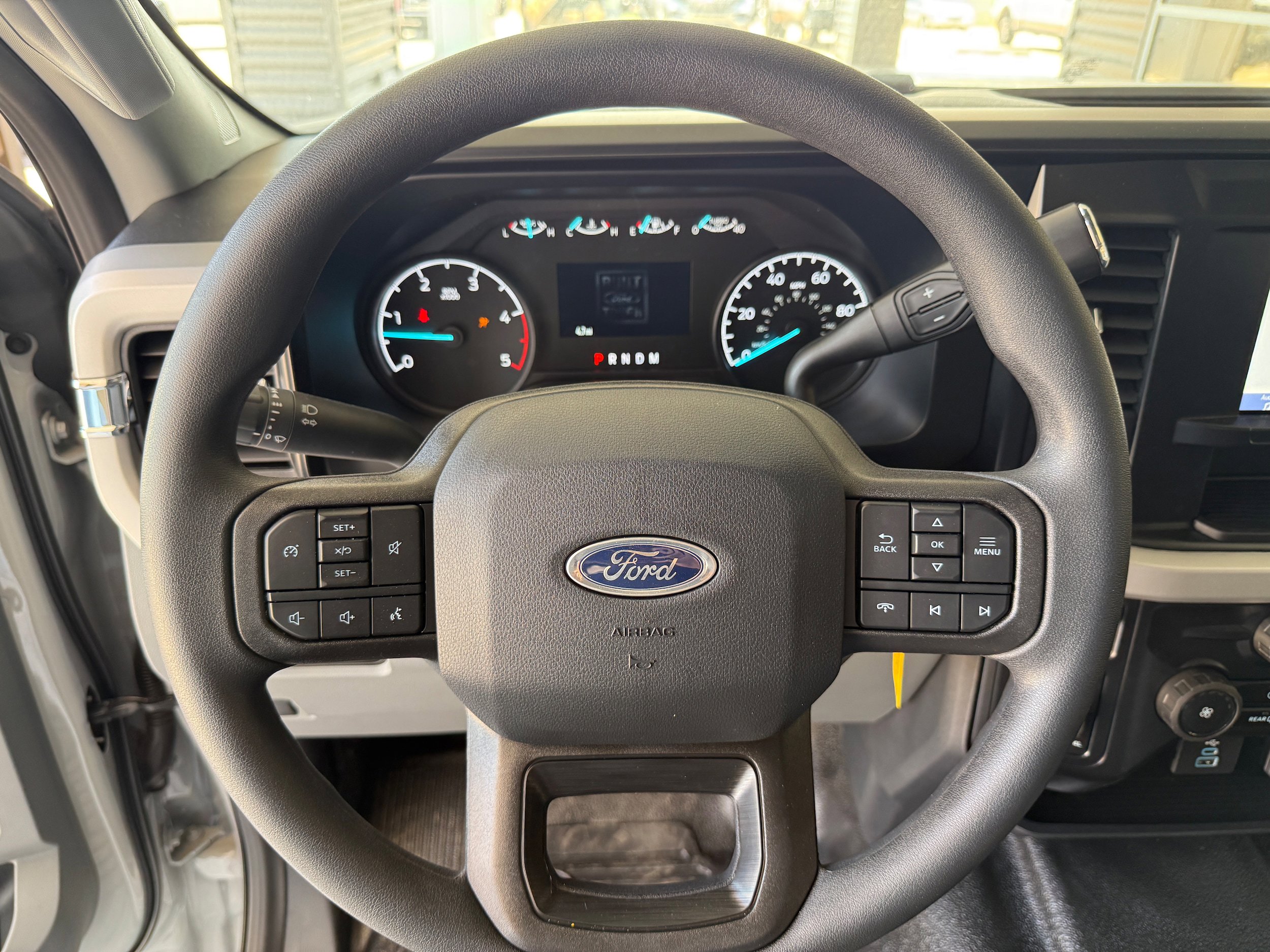 New 2026 Ford F350 XLT w/ FX4 Off-Road Package AWD/4WD image 17