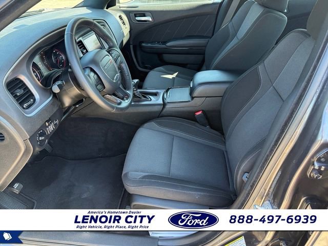 Used 2022 Dodge Charger SXT w/ Blacktop Package image 10
