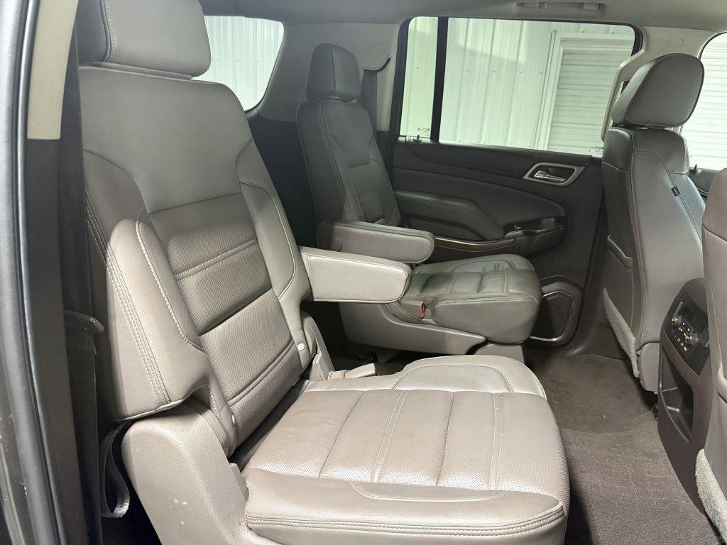 Used 2019 GMC Yukon XL Denali w/ Denali Ultimate Package image 36