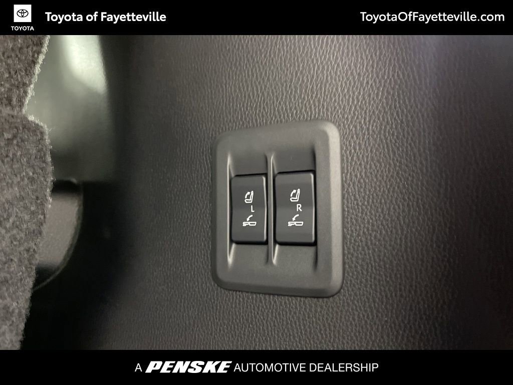 Used 2026 Lexus GX 550 w/ Cold Area Package image 11