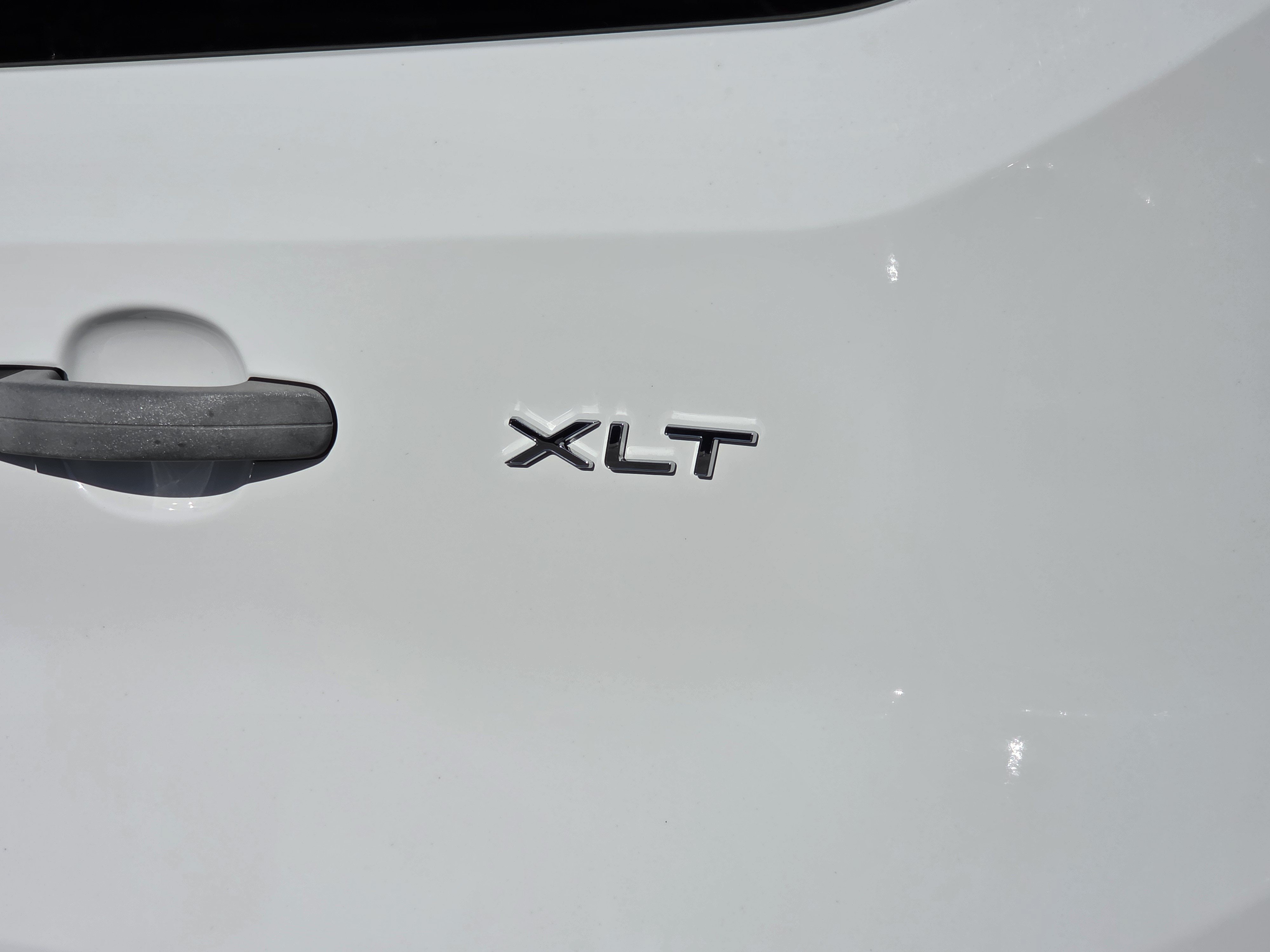 Used 2024 Ford Transit 350 XLT RWD image 7