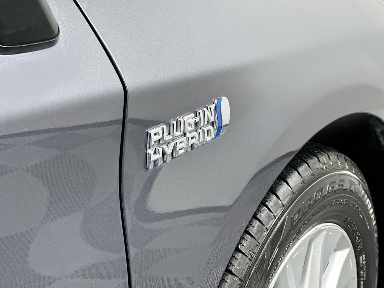 Used 2015 Toyota Prius Prime Plug-In Hybrid image 41