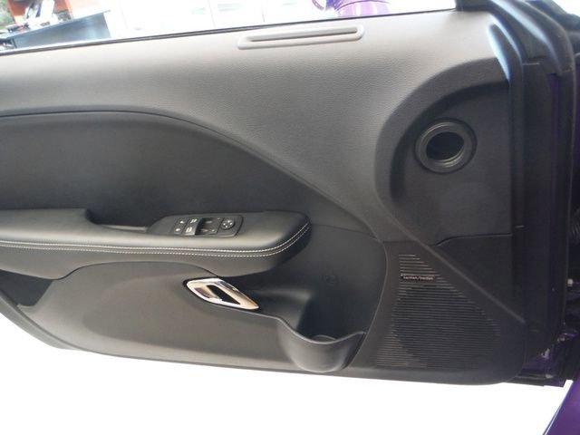 Used 2016 Dodge Challenger SRT Hellcat RWD image 38