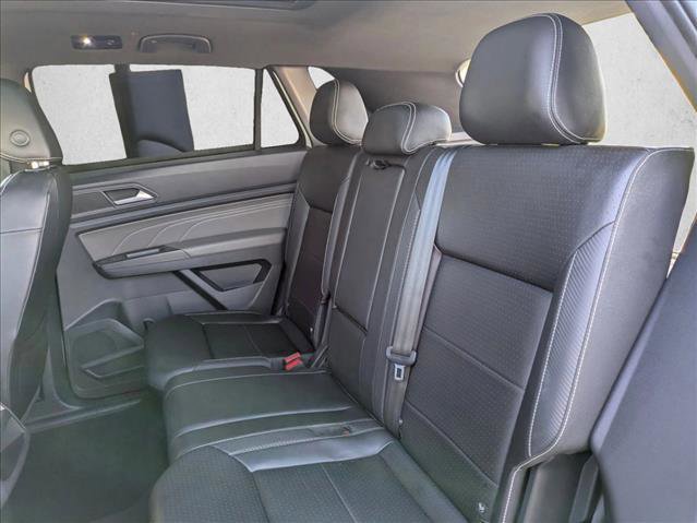 Used 2022 Volkswagen Atlas Cross Sport SE w/ Panoramic Sunroof Package image 18