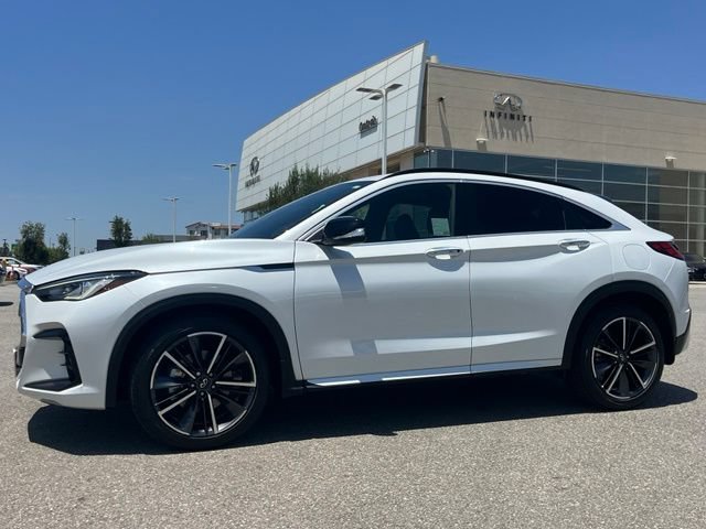 Certified 2023 INFINITI QX55 Luxe w/ Cargo Package AWD/4WD image 2