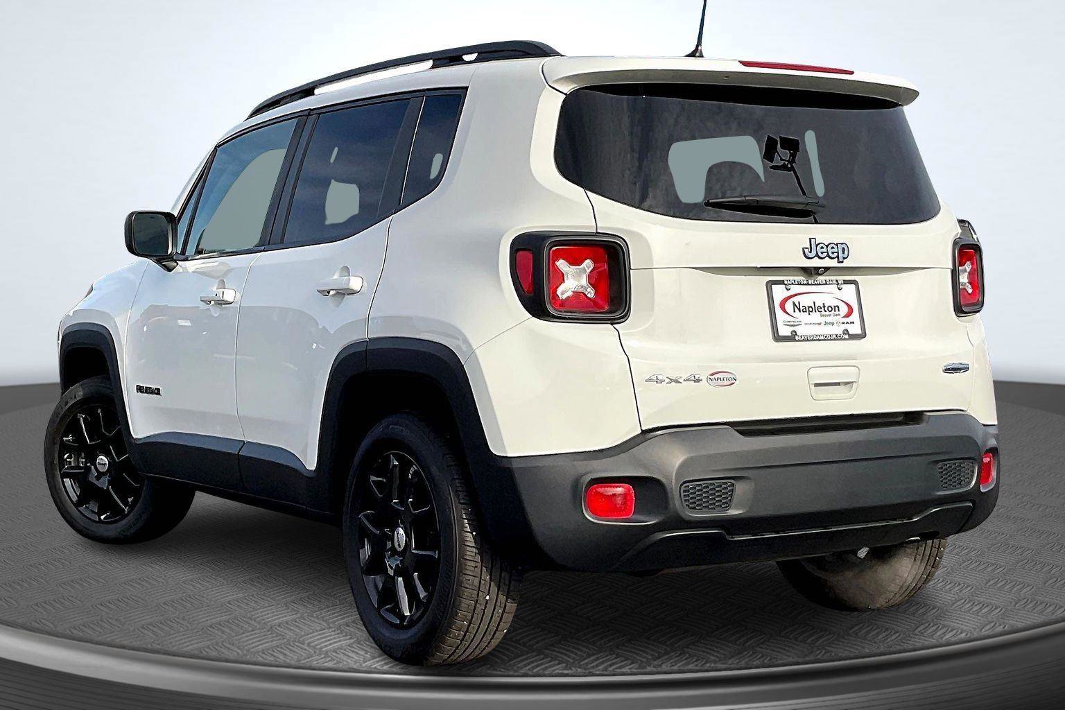 Used 2022 Jeep Renegade Latitude w/ Convenience Group AWD/4WD image 13