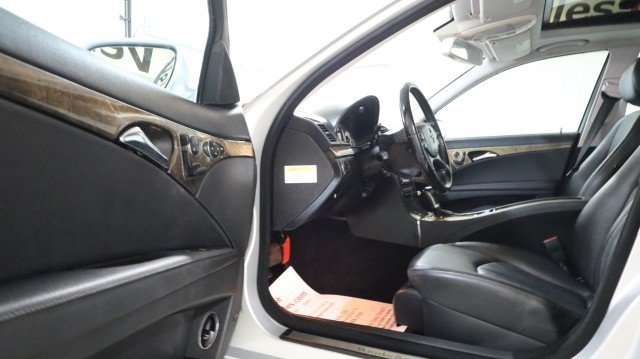 Used 2007 Mercedes-Benz E 350 4MATIC Sedan image 9