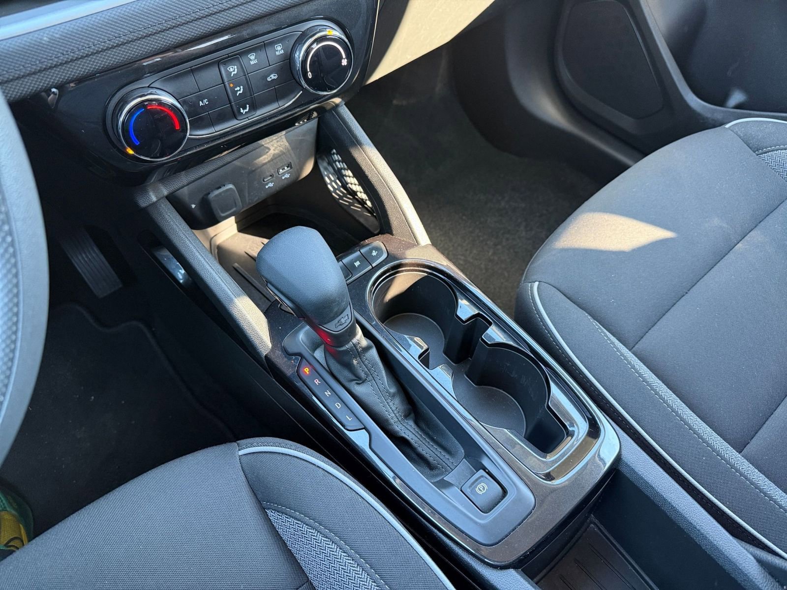 Used 2025 Chevrolet TrailBlazer LT image 39