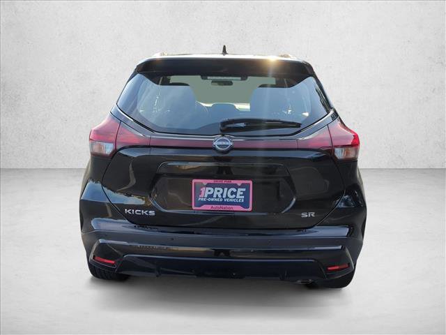 Used 2024 Nissan Kicks SR image 7